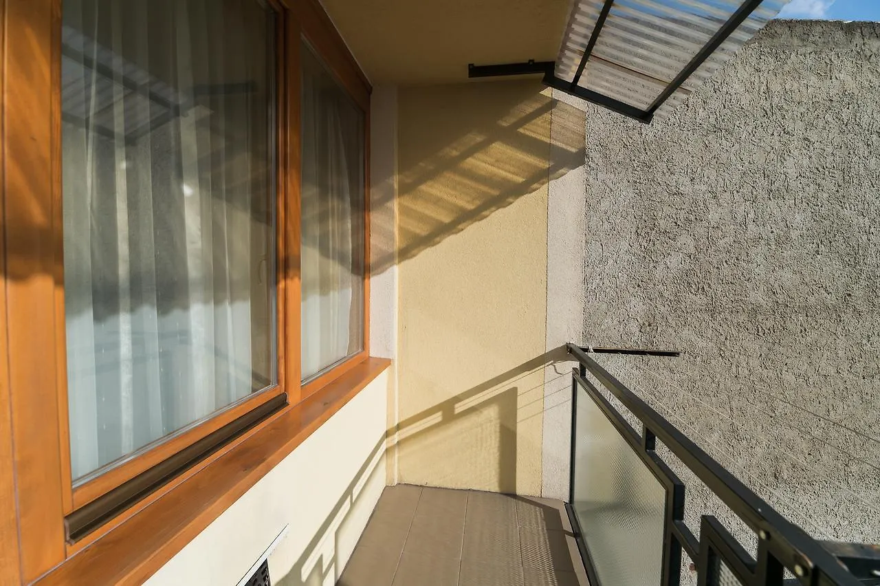 Lujzi Apartman Eger Apartment