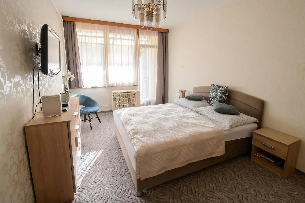 Apartment Lujzi Apartman Eger